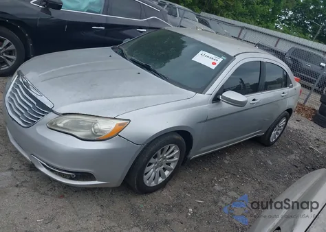 2011 Chrysler 200 Touring из США, поврежденный, VIN 1C3BC1FB1BN522001